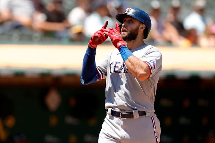 Gallo ha tenido una buena campaña con los Rangers de Texas en la que ha despachado 23 vuelacercas en un total de 82 juegos