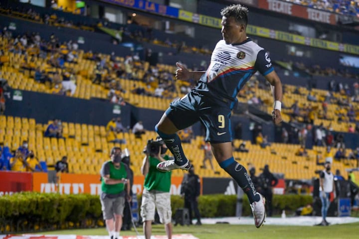 Roger Martínez