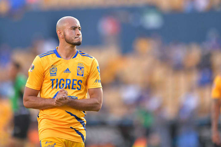 Carlos González