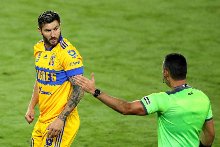 El jugador André Pierre Gignac.