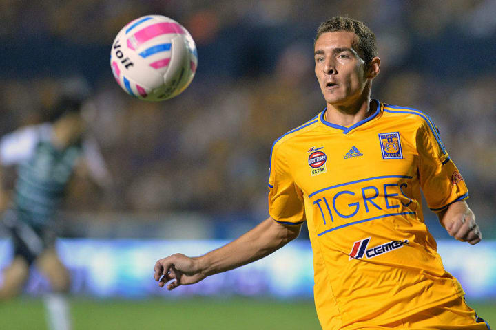 El delantero Marco Rubén.