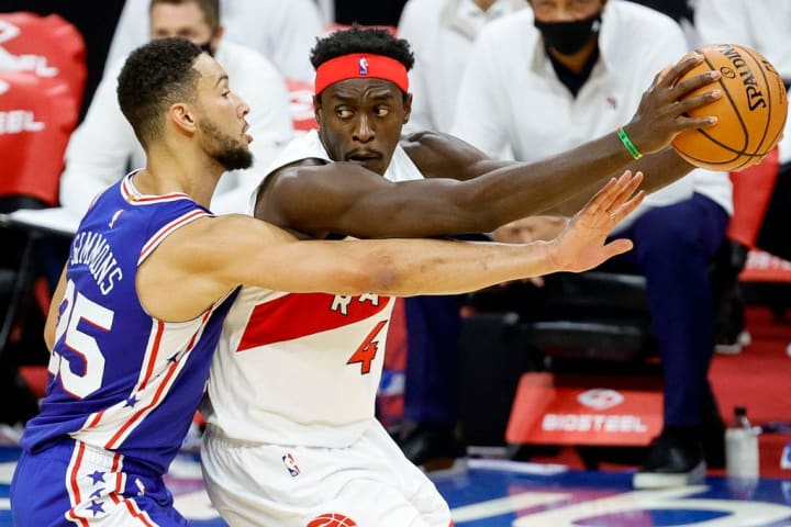 El estelar base Ben Simmons podría tener un mejor equipo en el que pueda desarrollar su juego con los Toronto Raptors