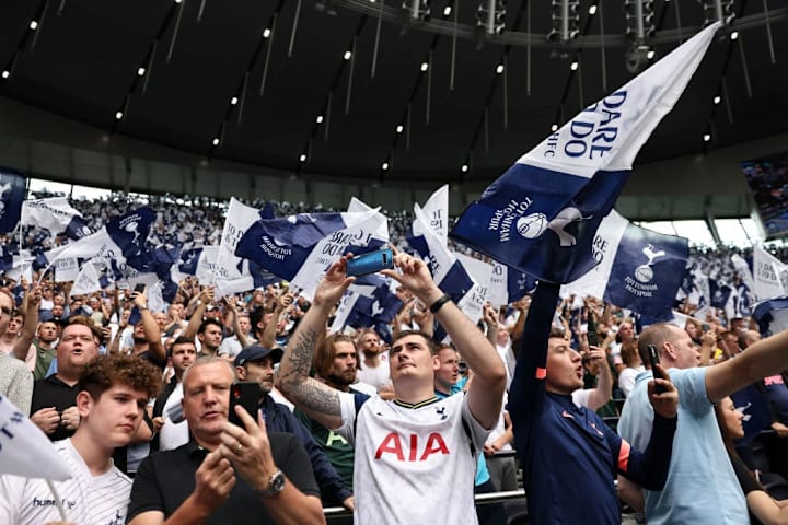 Tottenham Hotspur v Manchester City - Premier League