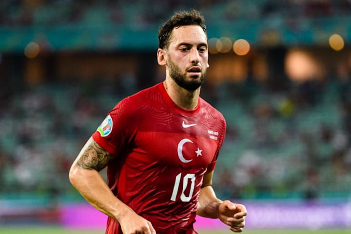 Hakan Calhanoglu