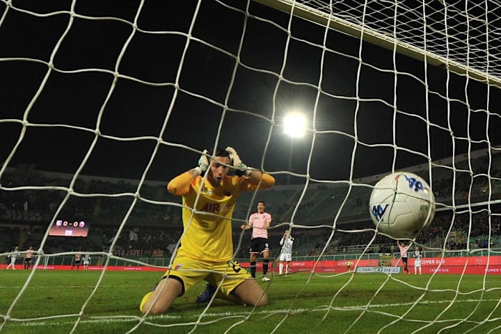 Filippo Perucchini Ascoli Gol contra Itália