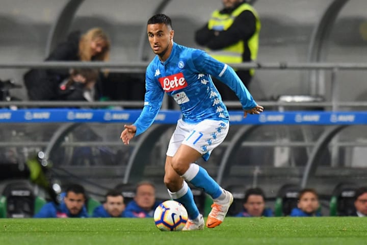 Ounas con la maglia del Napoli