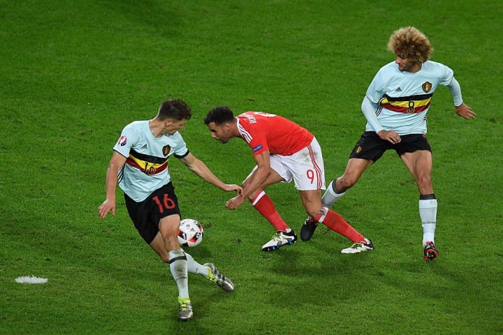 Hal Robson-Kanu, Thomas Meunier, Marouane Fellaini Hal Robson-Kanu, Thomas Meunier, Marouane Fellaini