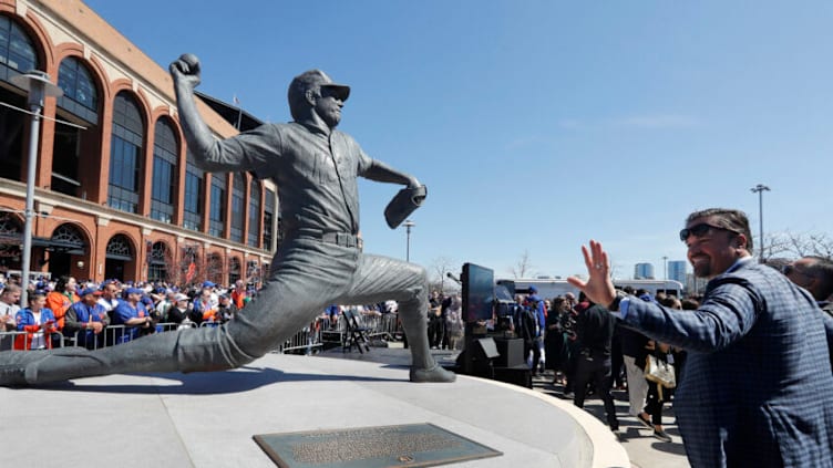 NEW YORK, NEW YORK - APRIL 15: (NEW YORK DAILIES OUT) Former New York Met and baseball Hall of Famer Mike Piazza attends the Tom Seaver statue unveiling ceremony before a game against the Arizona Diamondbacks at Citi Field on April 15, 2022 in New York City. All players are wearing #42 in honor of Jackie Robinson Day. The Mets defeated the Diamondbacks 10-3. (Photo by Jim McIsaac/Getty Images)