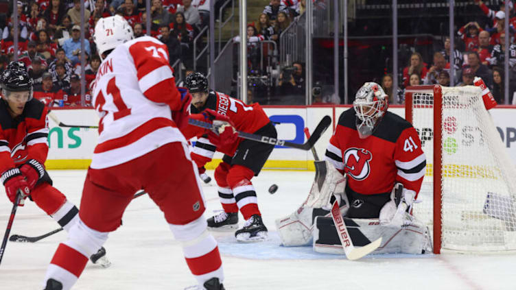 Detroit Red Wings play host to Devils 3 keys to the first game back in U.S