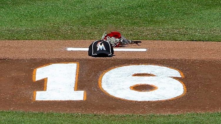 MIAMI, FL - SEPTEMBER 25: Flowers, a hat and the number of Miami Marlins pitcher Jose Fernandez is shown on the pitching mound at Marlins Park on September 25, 2016 in Miami, Florida. Fernandez died in a boating accident. (Photo by Joe Skipper/Getty Images)