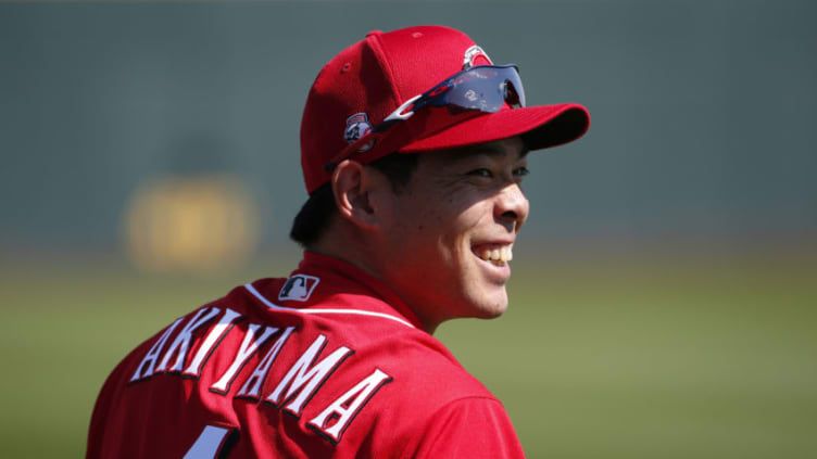 GOODYEAR, ARIZONA - FEBRUARY 23: Shogo Akiyama #4 of the Cincinnati Reds (Photo by Ralph Freso/Getty Images)