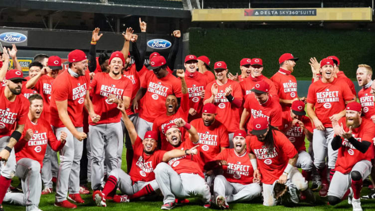 MINNEAPOLIS, MN - SEPTEMBER 25: The Cincinnati Reds celebrate after clinching a wild card spot in the postseason. (Photo by Brace Hemmelgarn/Minnesota Twins/Getty Images)