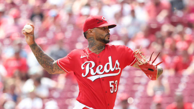 CINCINNATI, OHIO - AUGUST 22: Vladimir Gutierrez #53 of the Cincinnati Reds throws a pitch. (Photo by Justin Casterline/Getty Images)