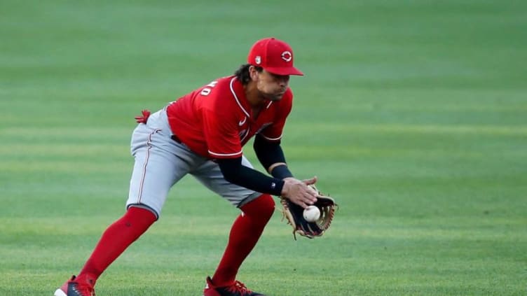 Cincinnati Reds shortstop Alex Blandino (0) fields a ground ball. Cincinnati Reds Summer Training