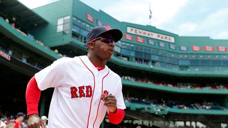 BOSTON, MA - JUNE 14: Rusney Castillo #38 of the Boston Red Sox takes the field before the game against the Toronto Blue Jays at Fenway Park on June 14, 2015 in Boston, Massachusetts. (Photo by Winslow Townson/Getty Images)