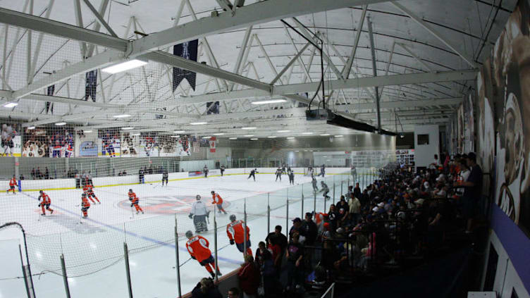 SYOSSET, NY - JULY 12: A general view of the prospect mini-camp open practise scrimmage on July 12, 2009 at Iceworks in Syosset, New York. (Photo by Mike Stobe/Getty Images)