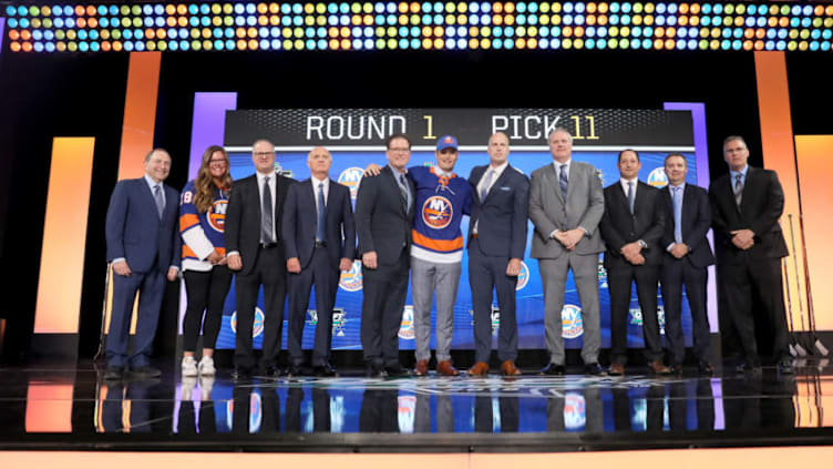 DALLAS, TX - JUNE 22: Oliver Wahlstrom poses after being selected eleventh overall by the New York Islanders during the first round of the 2018 NHL Draft at American Airlines Center on June 22, 2018 in Dallas, Texas. (Photo by Bruce Bennett/Getty Images)