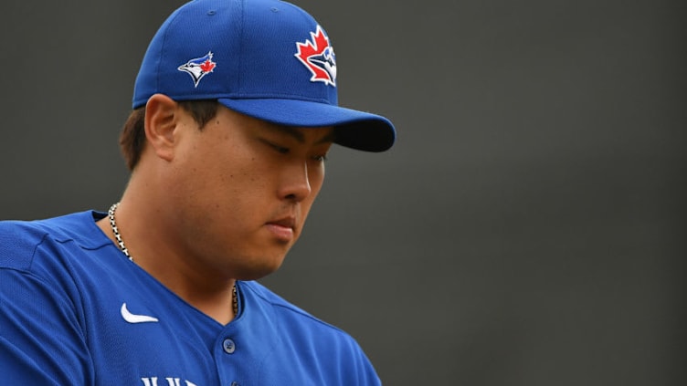 DUNEDIN, FLORIDA - FEBRUARY 27: Hyun-Jin Ryu #99 of the Toronto Blue Jays warms up prior to the spring training game against the Minnesota Twins at TD Ballpark on February 27, 2020 in Dunedin, Florida. (Photo by Mark Brown/Getty Images)