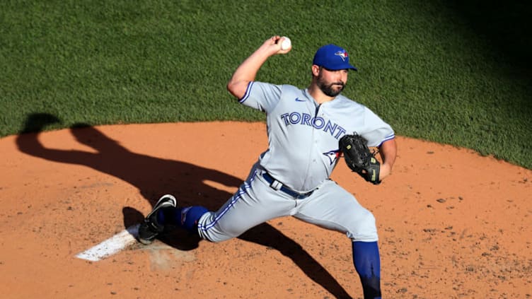 BOSTON, MASSACHUSETTS - SEPTEMBER 04: Tanner Roark #14 of the Toronto Blue Jays pitches against the Boston Red Sox during the third inning at Fenway Park on September 04, 2020 in Boston, Massachusetts. (Photo by Maddie Meyer/Getty Images)