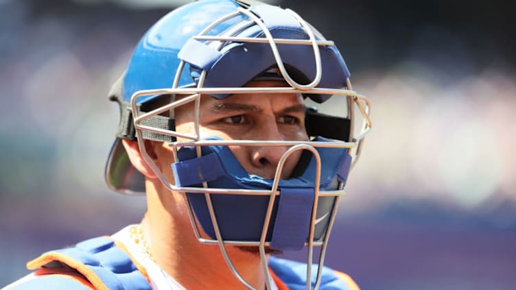 NEW YORK, NEW YORK - AUGUST 11: Wilson Ramos #40 of the New York Mets looks on against the Washington Nationals during their game at Citi Field on August 11, 2019 in New York City. (Photo by Al Bello/Getty Images)