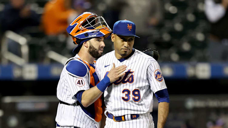 NEW YORK, NEW YORK - MAY 25: Tomas Nido #3 and Edwin Diaz #39 of the New York Mets celebrate the win over the Colorado Rockies at Citi Field on May 25, 2021 in the Flushing neighborhood of the Queens borough of New York City.The New York Mets defeated the Colorado Rockies 3-1. (Photo by Elsa/Getty Images)