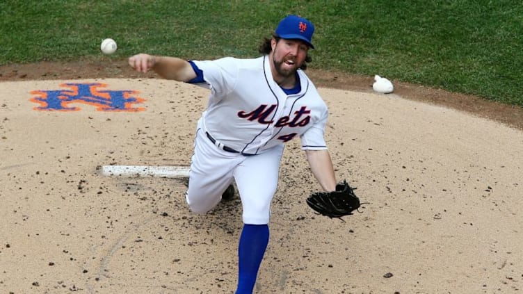 NEW YORK, NY - SEPTEMBER 27: (NEW YORK DAILIES OUT) R.A. Dickey #43 of the New York Mets in action against the Pittsburgh Pirates at Citi Field on September 27, 2012 in the Flushing neighborhood of the Queens borough of New York City. The Mets defeated the Pirates 6-5. (Photo by Jim McIsaac/Getty Images)