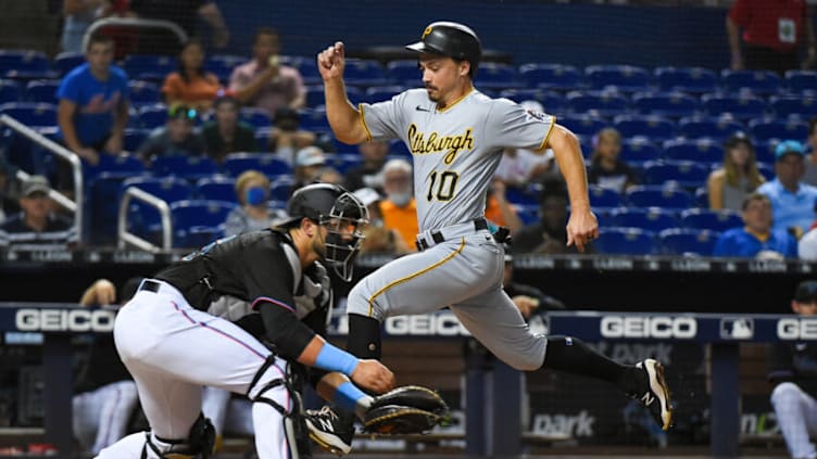 MIAMI, FLORIDA - SEPTEMBER 17: Bryan Reynolds #10 of the Pittsburgh Pirates scores during the first inning against the Miami Marlins at loanDepot park on September 17, 2021 in Miami, Florida. (Photo by Eric Espada/Getty Images)