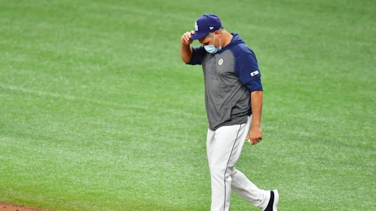 ST PETERSBURG, FLORIDA - SEPTEMBER 10: Manager Kevin Cash of the Tampa Bay Rays approaches the mound during the fifth inning against the Boston Red Sox at Tropicana Field on September 10, 2020 in St Petersburg, Florida. (Photo by Julio Aguilar/Getty Images)