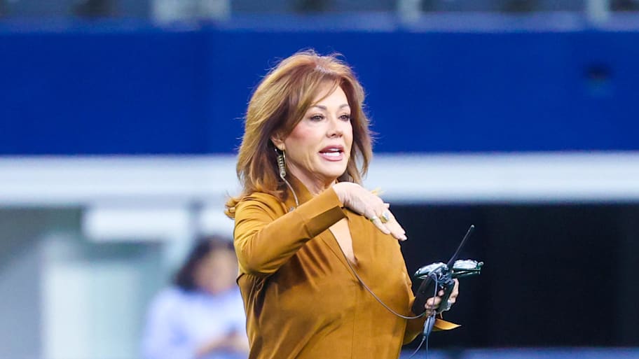 Dallas Cowboys Cheerleaders Director Kelli Finglass Reveals Cancer Diagnosis  | Yardbarker