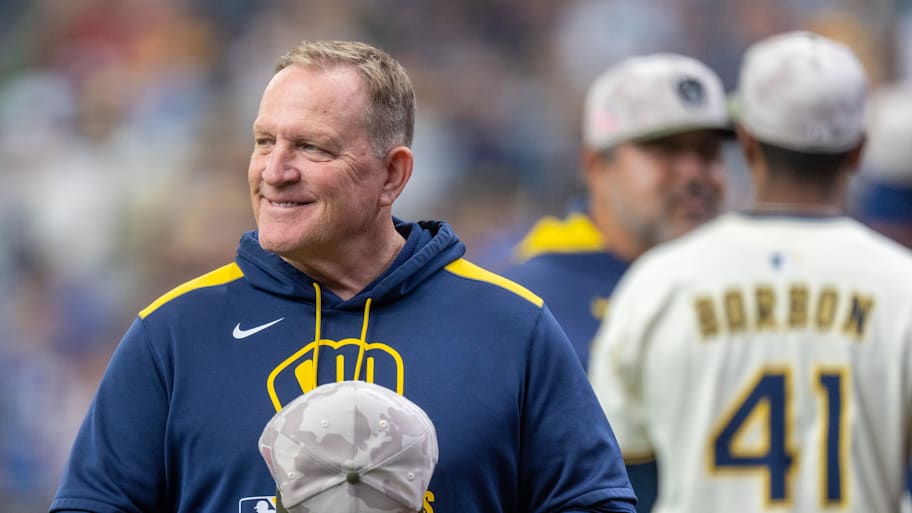 Milwaukee Brewers manager Pat Murphy