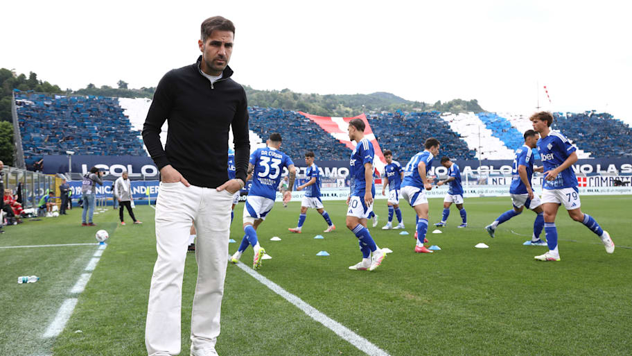 Cesc Fabregas before a Como match