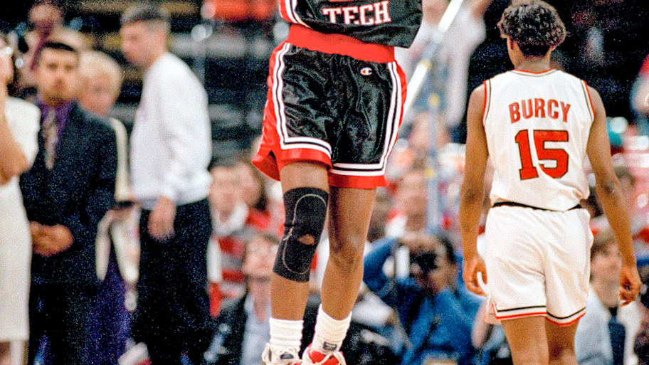 Sheryl Swoopes celebrates beating Ohio State in the 1993 women's NCAA title game.