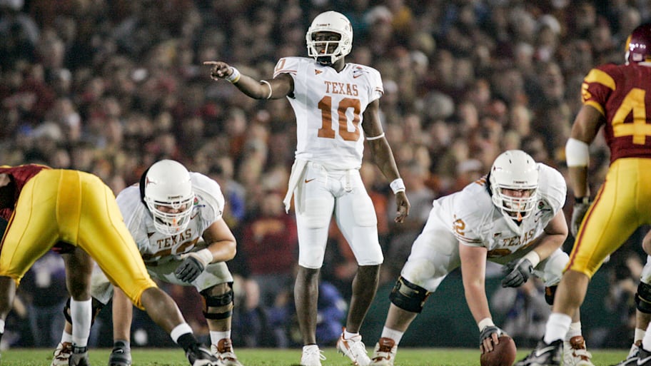 Longhorns quarterback Vince Young points at the line of scrimmage in the 2005 college football championship game