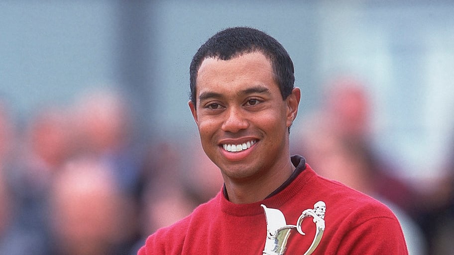 Tiger Woods with the trophy at the 2000 British open.