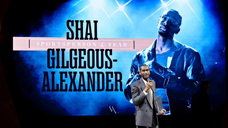 Shai Gilgeous-Alexander accepts the Sportsperson of the Year award.