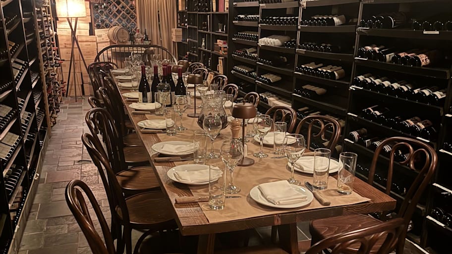 A photo of the room where the Giants had dinner with John Harbaugh.