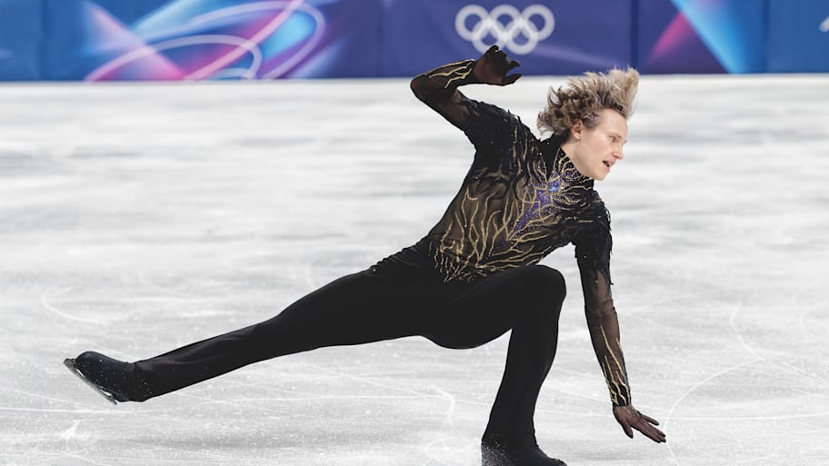 Malinin falling in the free skate.