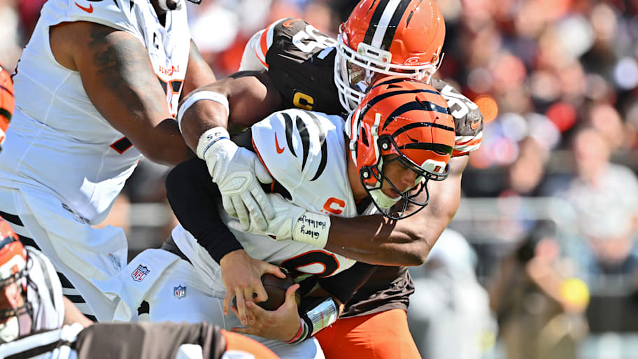 Myles Garrett sacks Joe Burrow