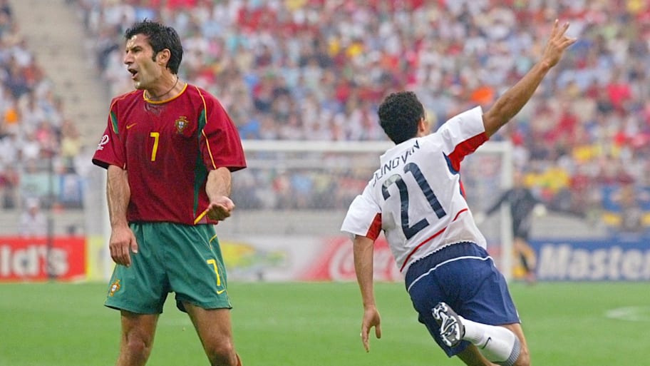 Landon Donovan, Luis Figo