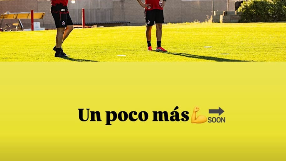 Gilberto Mora training