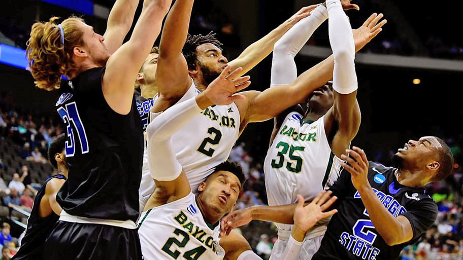 Baylor’s Johnathan Motley (35), Ishmail Wainright (24) and Rico Gathers (2) go for a rebound against Georgia State.