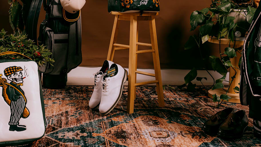 Smokin' Aces by Devereux Golf