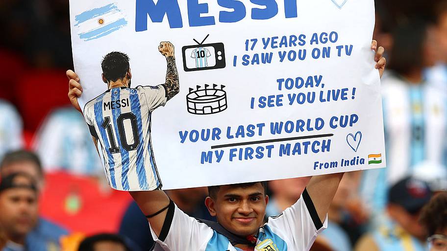 Lionel Messi fans