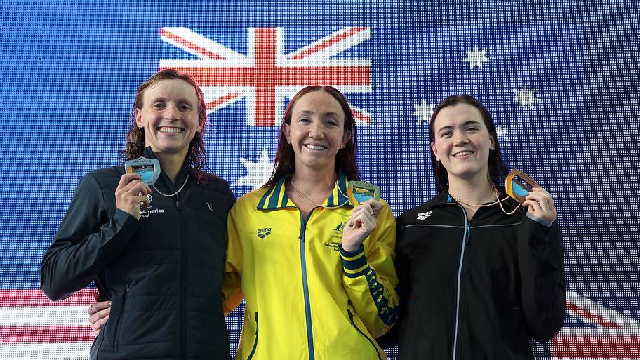 Katie Ledecky (silver), Lani Pallister (gold) and New Zealand’s Erika Fairweather (bronze) on the women’s 400 freestyle podiu