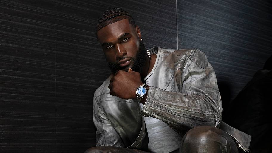 Will Anderson Jr. poses for Sports Illustrated