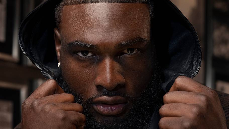 Will Anderson Jr. poses for Sports Illustrated