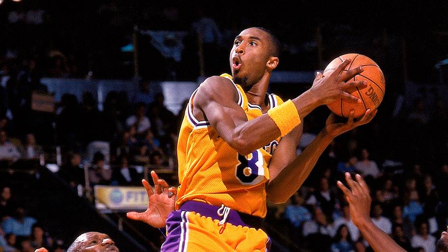 Kobe Bryant in the 2000 Finals