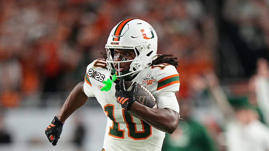Miami wide receiver Malachi Toney runs with the ball. 