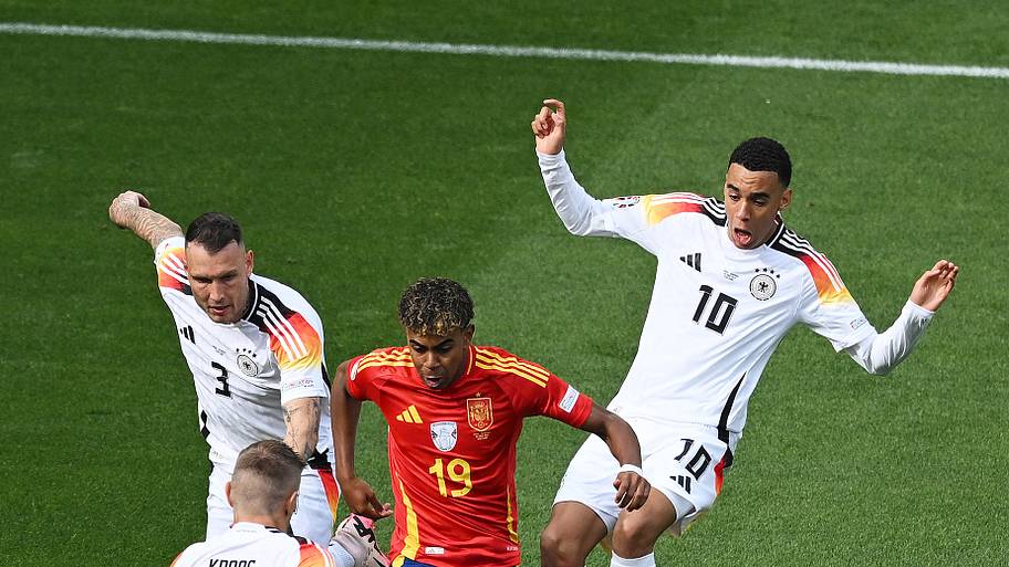Lamine Yamal vs. Germany