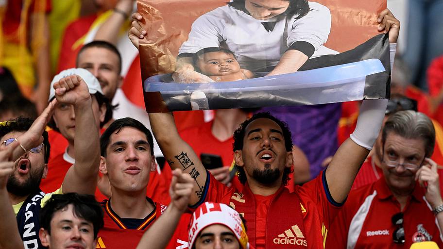 Spanish fans